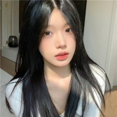 玛丽莲有深黑之眸